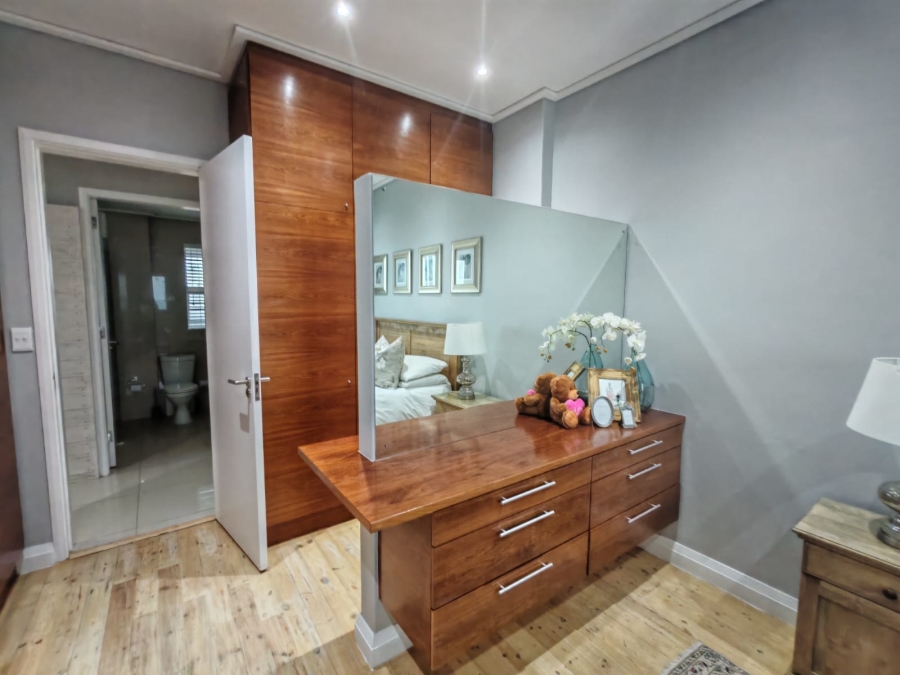 1 Bedroom Property for Sale in Summerstrand Eastern Cape